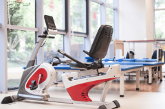 <b>宿、餐饮、护理等一体化的个性养老照护办事</b>